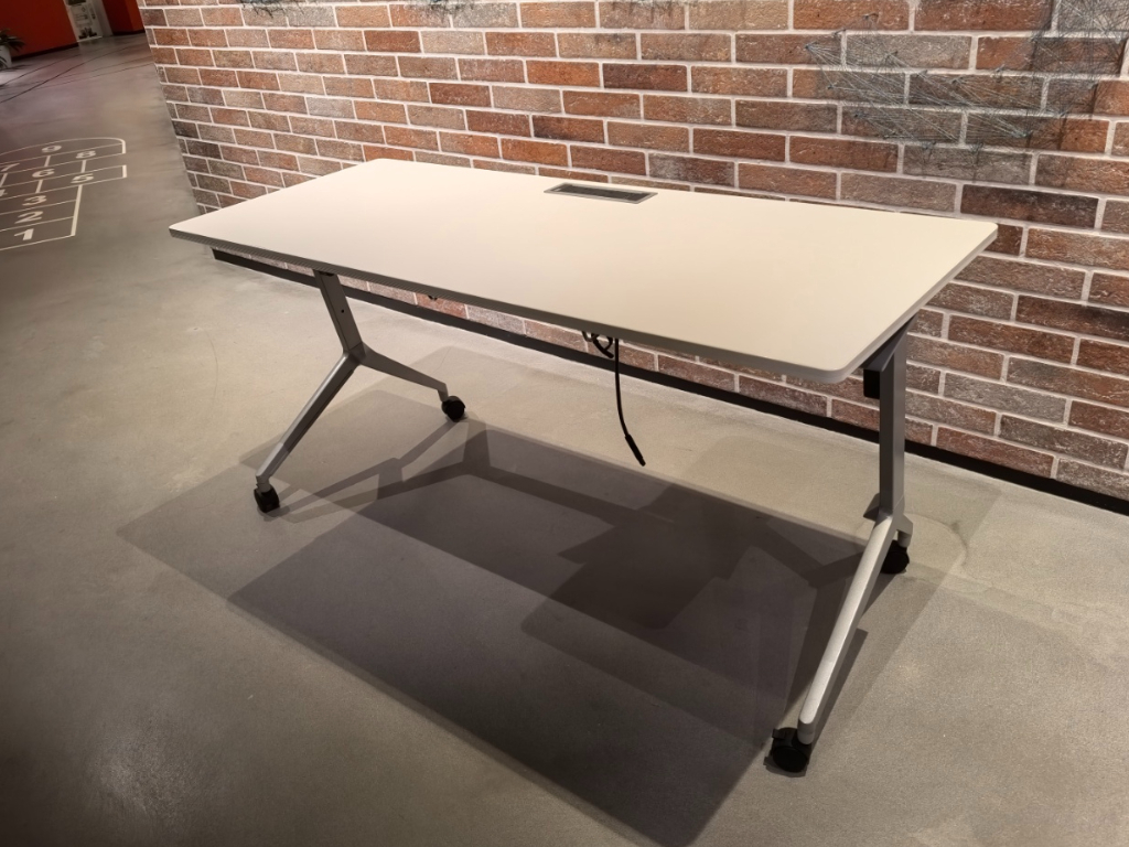進口品牌Kokuyo二手折疊桌辦公桌獨立桌