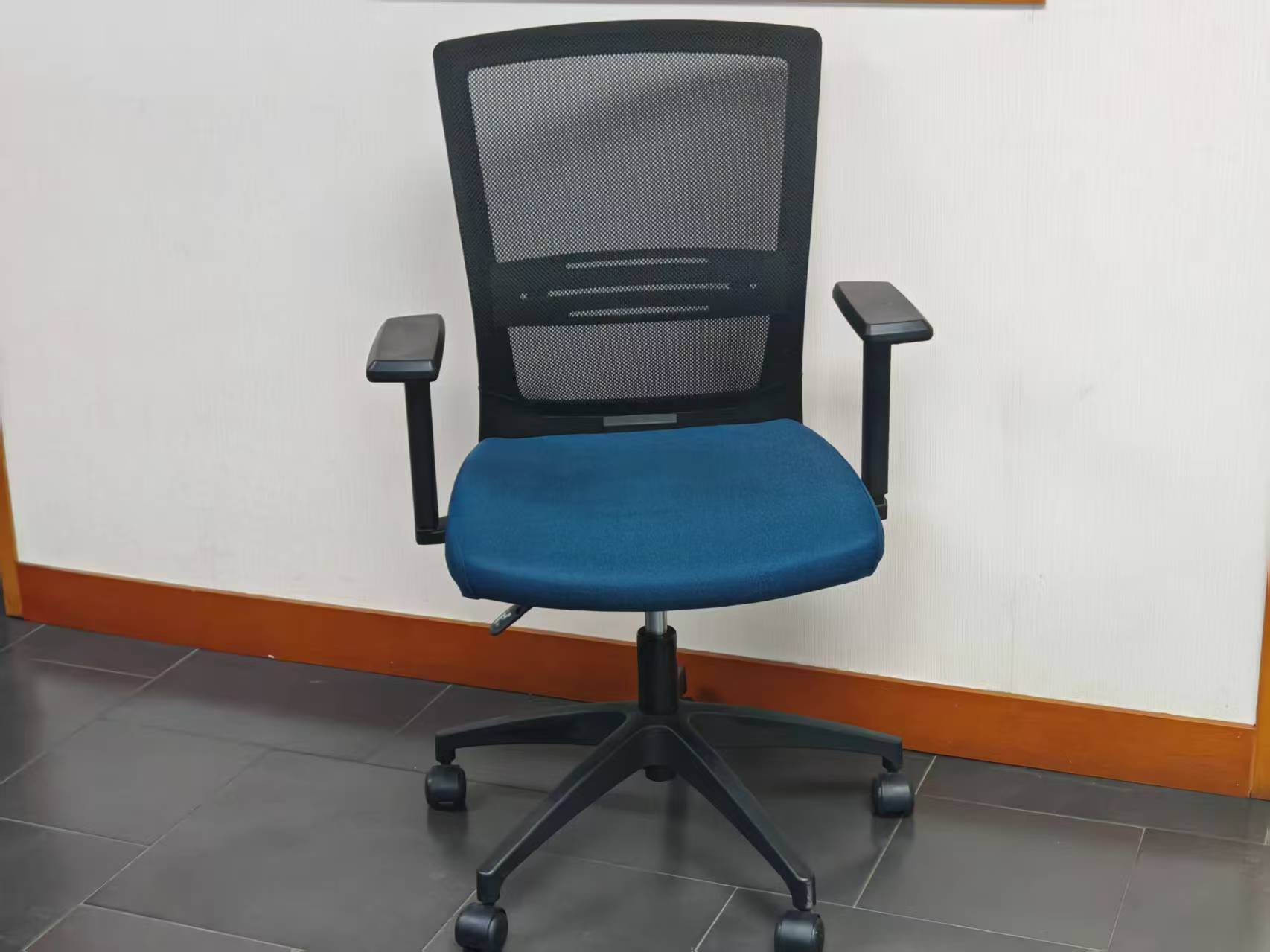 美時Lamex二手辦公椅轉椅員工椅