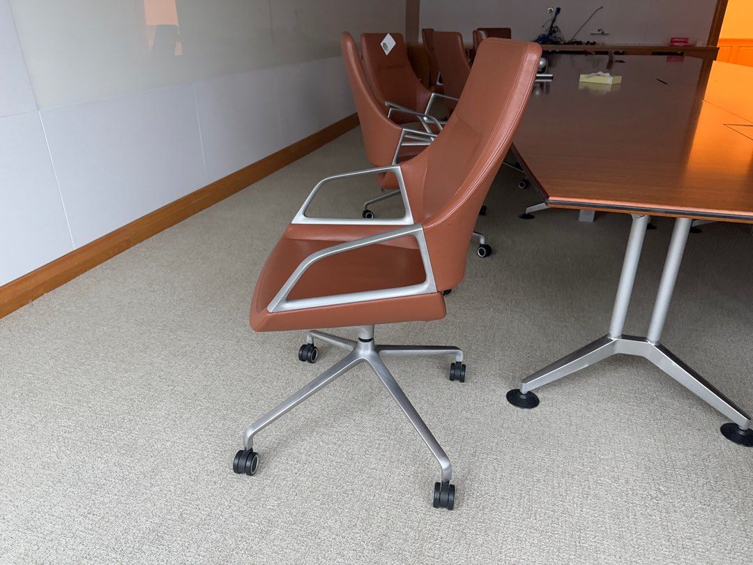office_chair_wilkhahn____1748835263_7c1a32ba_progressive